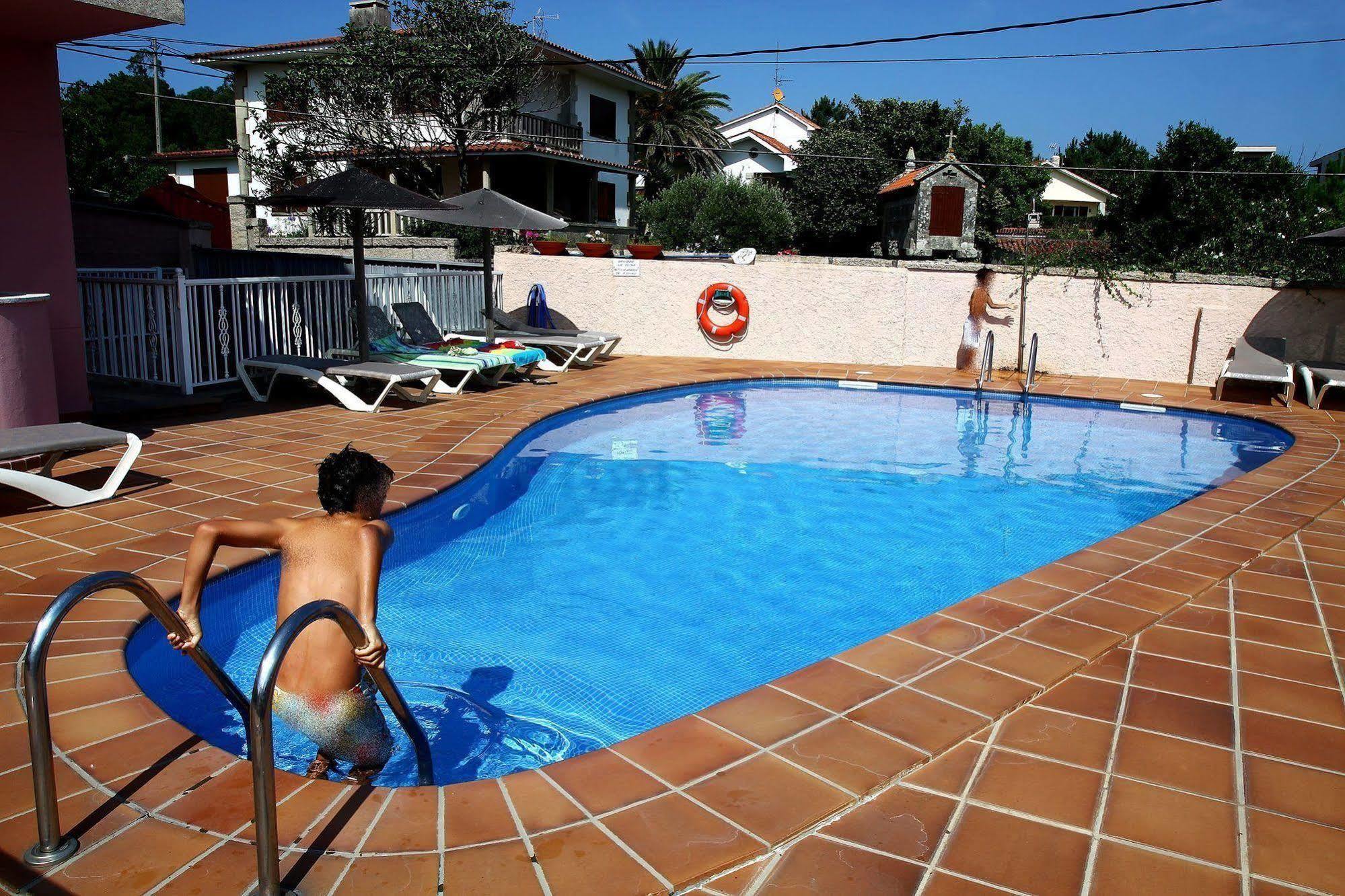 Coral Do Mar I Hotel Paxarinas Exterior photo